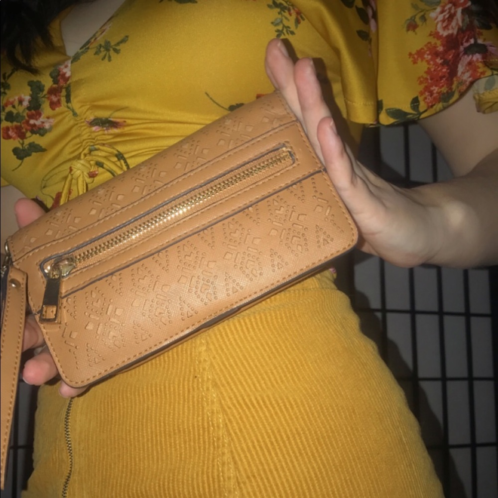Kholes Wallet